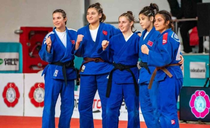 Denizlili Kadın Judo Takımı Avrupa Golden Lig’de