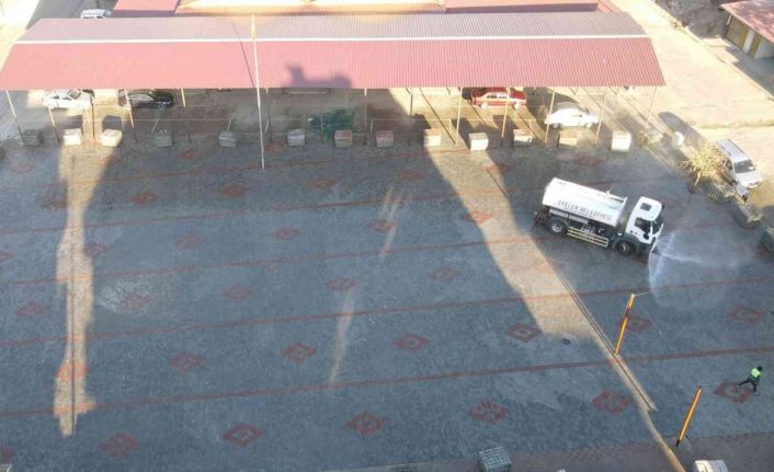 Efeler Belediyesi Ata Pazar Yeri’nde yenileme çalışması gerçekleştirdi