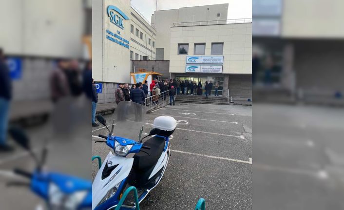 Ekmek değil EYT kuyruğu