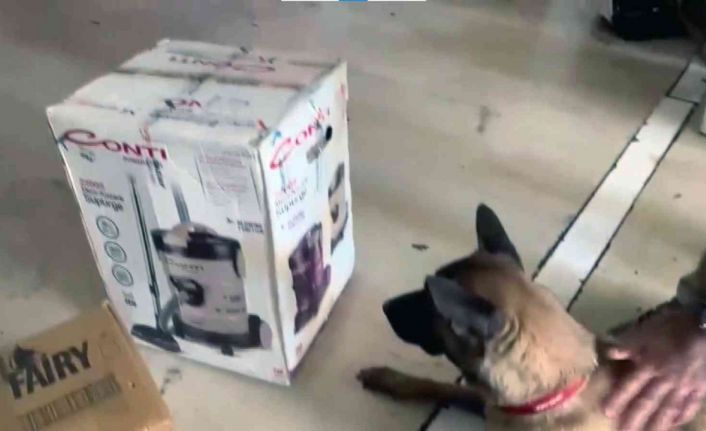 Elektrik süpürgesinde uyuşturucu yakalandı
