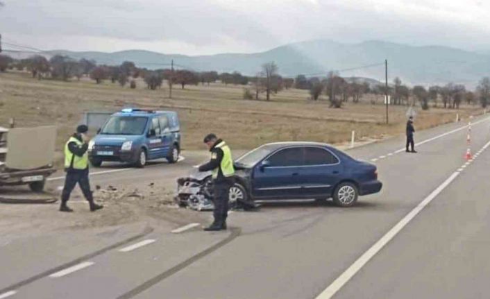 Emet`te trafik kazası: 2 yaralı