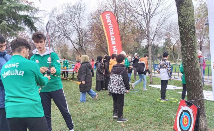 Engelli çocuklar, 3’üncü Geleneksel Engelliler ve Spor Şenliği’nde doyasıya eğlendi