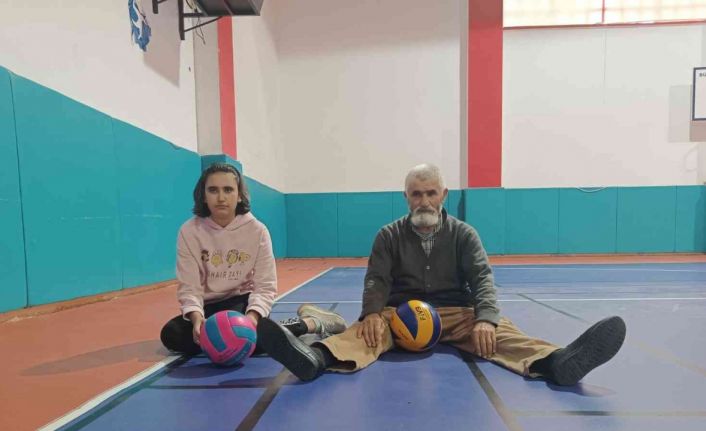 Engelli torunu için 74 yaşında sahaya indi, izleyenleri hayran bıraktı