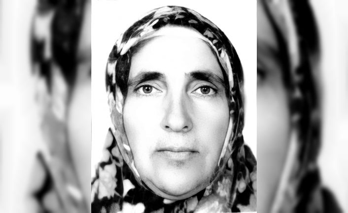 Eşarpla asılı halde bulunan kadın kurtarılamadı