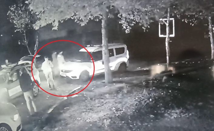 Eski Beşiktaş Belediye Başkanı Hazinedar’ın yakalanma anına ait yeni güvenlik kamerası görüntüleri ortaya çıktı