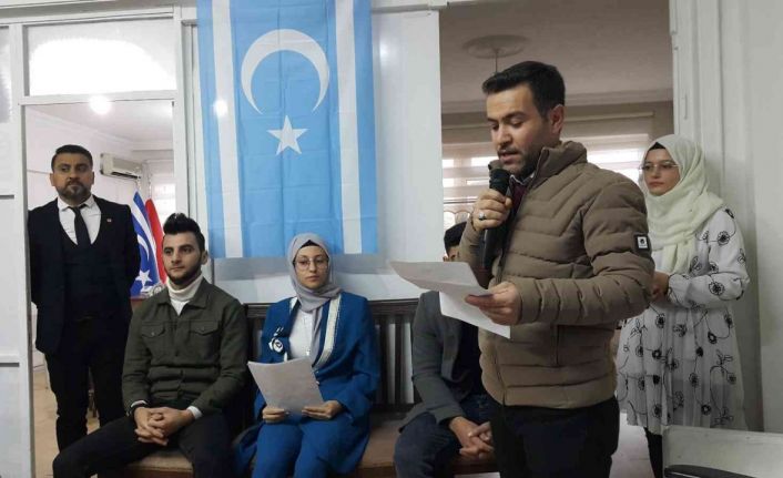 Eskişehir’de yaşayan Irak Türkleri’nin şiir ve türkü dinletisi