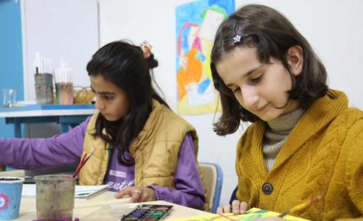 Eyyübiye Gençlik Merkezi kursları büyük ilgi görüyor