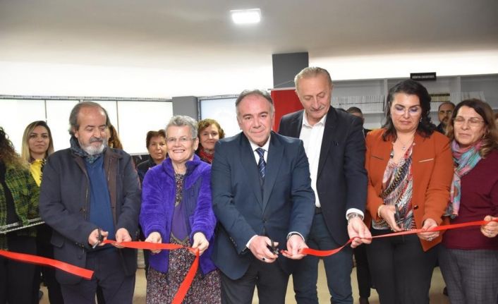 Germencik’te kütüphane açılışına yoğun ilgi