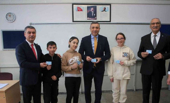 Gölbaşı Belediyesi’nden öğrencilere ‘Yapay Zeka Destekli Lise Ve Üniversiteye Hazırlık Sistemi’ desteği