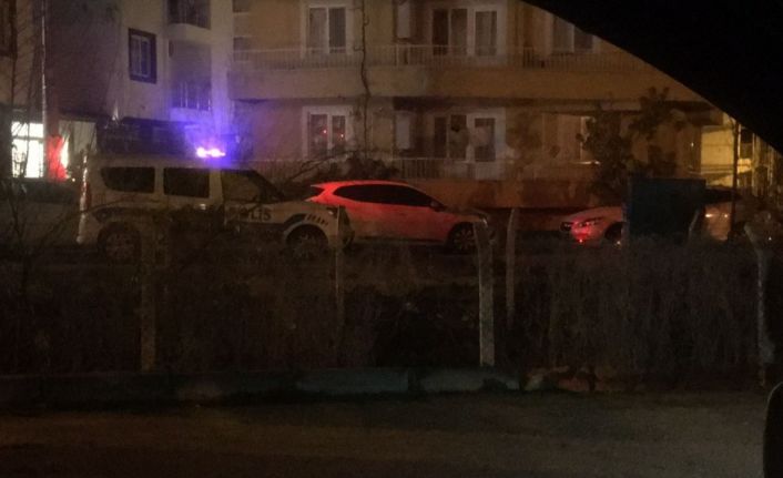 Hemşire eşini çocuklarının yanında bıçaklayarak öldürdü