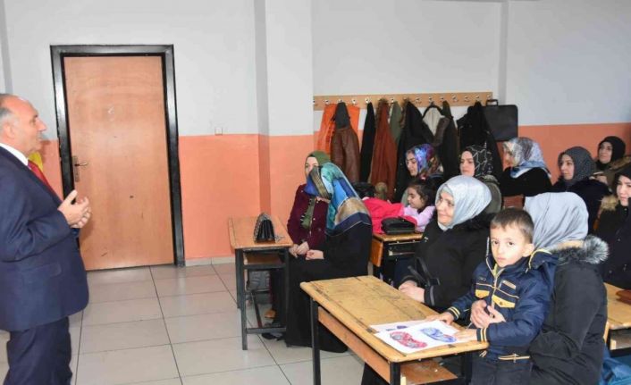 İl Milli Eğitim Müdürü Korkmaz: “6 bin 23 velimiz eş zamanlı eğitim aldı”