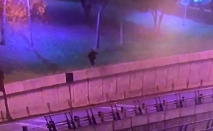 İstanbul’da Halk TV YouTube Koordinatörünün duvardan atladığı anlar kamerada