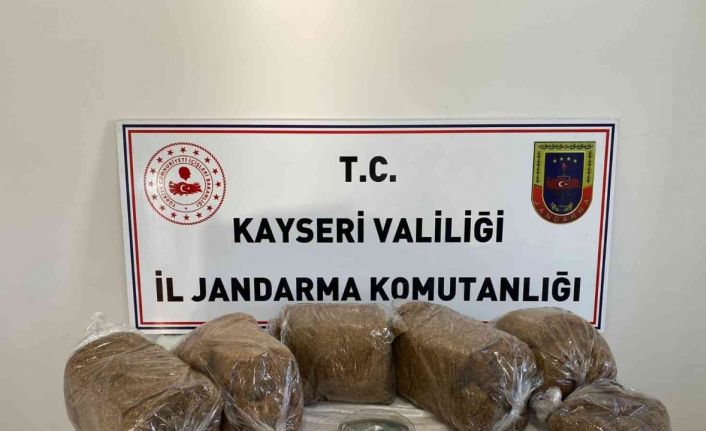 Kayseri’de 16 kilo kaçak tütün ele geçirildi