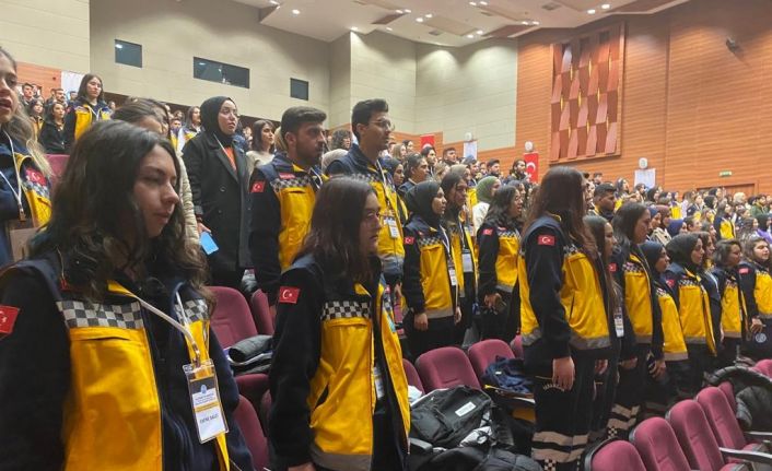 KAYÜ’de 7 üniversite öğrencisine ‘Paramedik’ anlatıldı