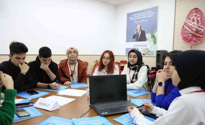 Keçiören’de “Haydi Gençler Söz Sizde’ çalıştayı düzenlendi