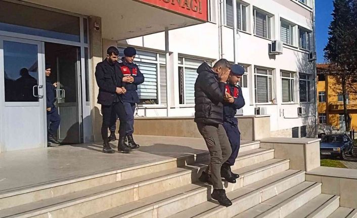 Kefen parasına göz diken dolandırıcılar, kapıya getirilen emekli maaşı da aldı
