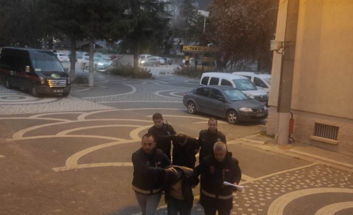 Konya’da eğlence mekanında 1 kişinin öldüğü olayla ilgili 2 kişi tutuklandı