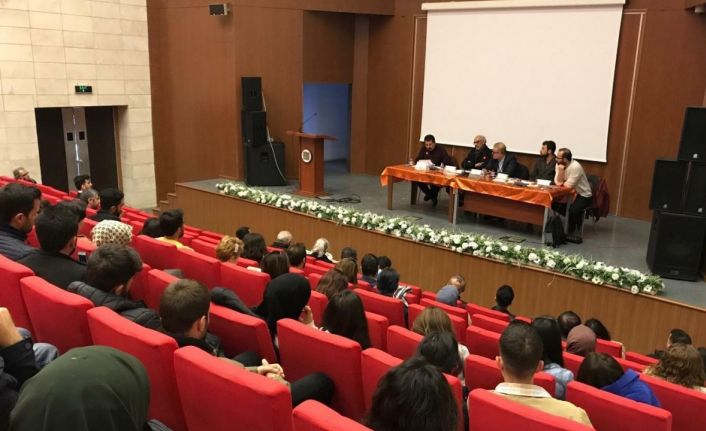 Mardin’de beş dilde ’aşk mefhumu’ konuşuldu