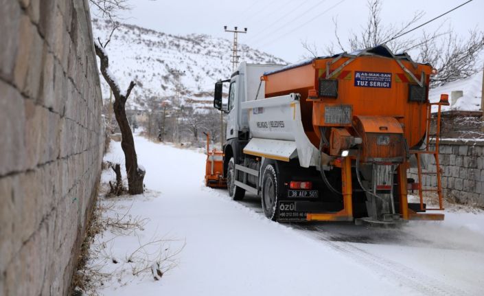 Melikgazi, 99 araç ve 210 personel ile karla mücadele için hazır