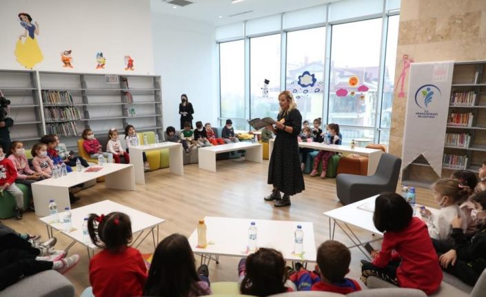 Minikler masal saatinde bir araya gelecek