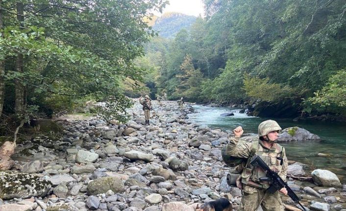 MSB, Yunanistan sınırında 6 FETÖ ve 1 PKK/KCK şüphelisinin yakalandığını duyurdu