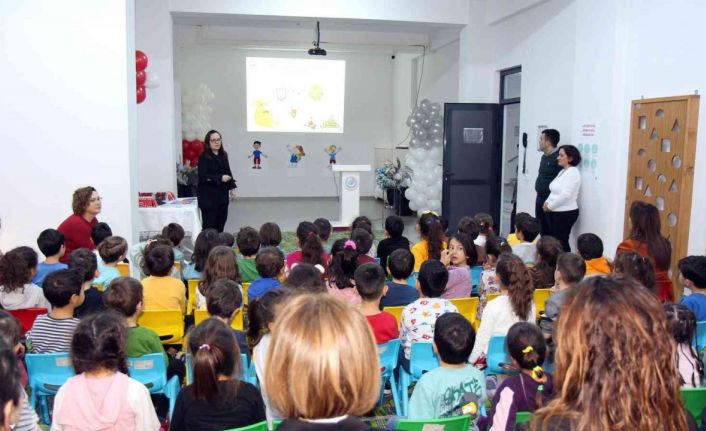 Öğrenciler bilinçli ilaç kullanımını öğreniyor