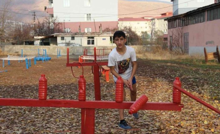 Öğrenciler için survivor parkuru kuruldu