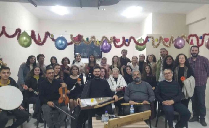 Özel Manisa Bakım Merkezinde yeni yıl eğlencesi