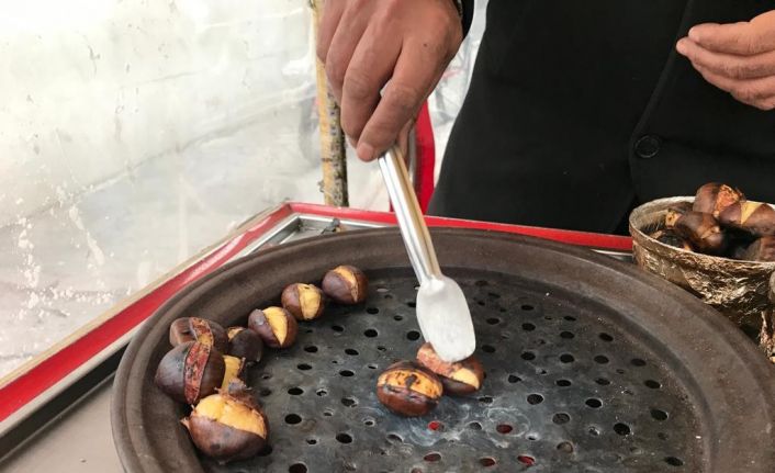 Pişmiş kestanenin kilosu 200 liradan satılıyor