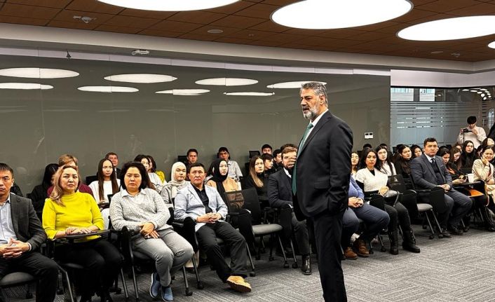 Rektör Polat’tan, Kazakistan üniversitelerine akademik iş birliği ziyareti