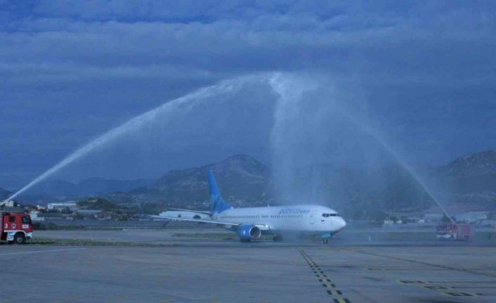 Savaştan sonra ilk Rus uçağı 166 yolcusu ve 6 mürettebatı ile Gazipaşa’ya indi