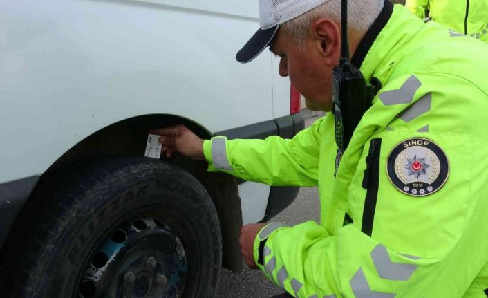 Sinop’ta zorunlu ‘kış lastiği’ denetimleri başladı