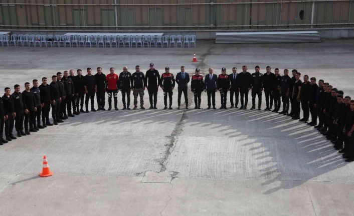 Sokaktaki polis sayısı artınca suç azaldı, ele geçen silah sayısı arttı