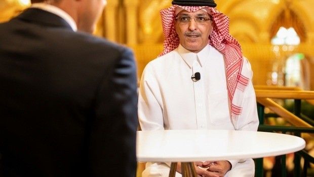 Suudi Arabistanlı bakan El- Jadaan: "Suudi Arabistan TCMB’ye 5 milyar dolar yatıracak"