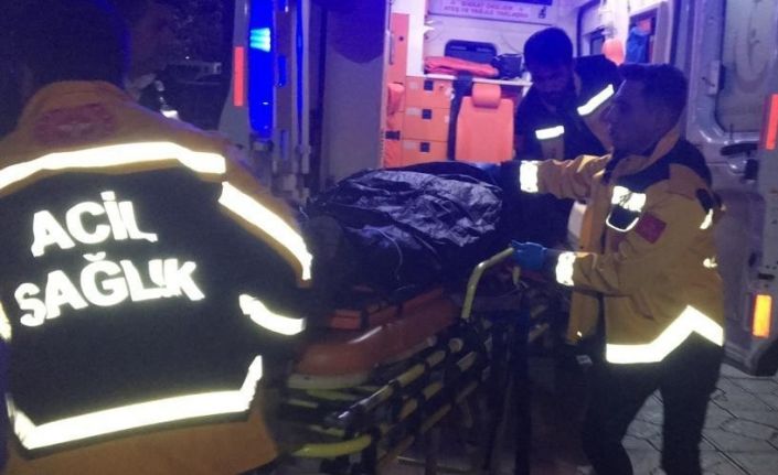 Tartıştığı kişiyi sokak ortasında bıçakladı