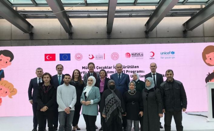 UNICEF’ten mülteci çocukların sorunlarına çözüm olacak program