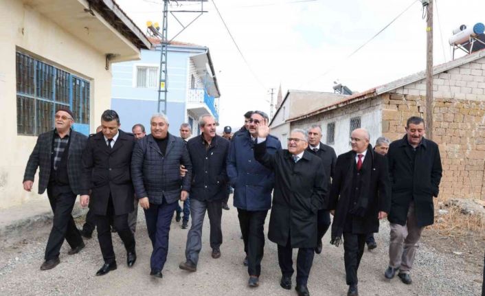 Vali Çiçek ve Başkan Büyükkılıç’tan Develi çıkarması