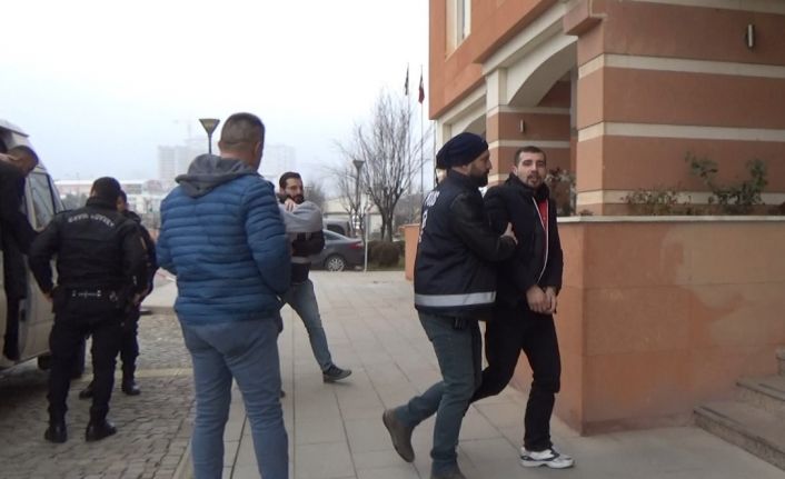 Yaşlı çifti 750 bin lira dolandıran şüpheliden pişkin açıklama: “Her zaman sahnedeyiz”