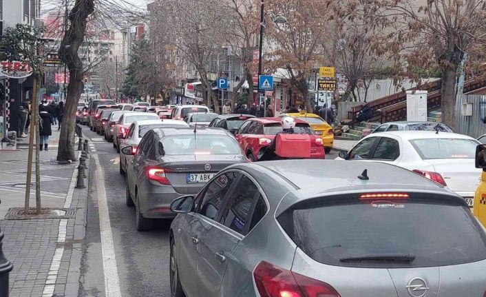 1 milyona 300 bin araç