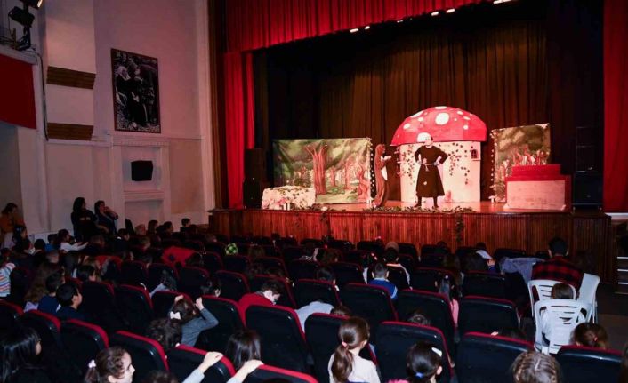 2 bin 700 çocuk tatilin tadını Tepebaşı’nda çıkarttı