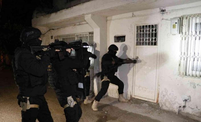 Adana’da terör örgütü DEAŞ’a şafak operasyonu: 7 gözaltı kararı