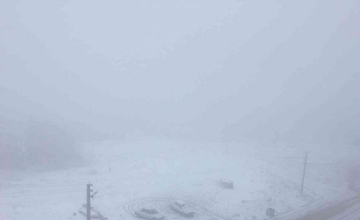 Adıyaman’a beklenen kar yağdı