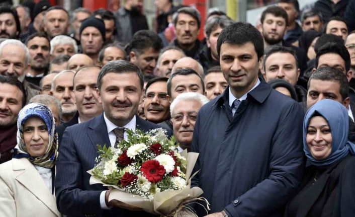 AK Parti Gümüşhane İl Başkanı Celalettin Köse aday adaylığı için istifa etti