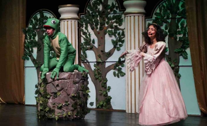 Altıeylül yarıyıl tiyatro şenliği başladı