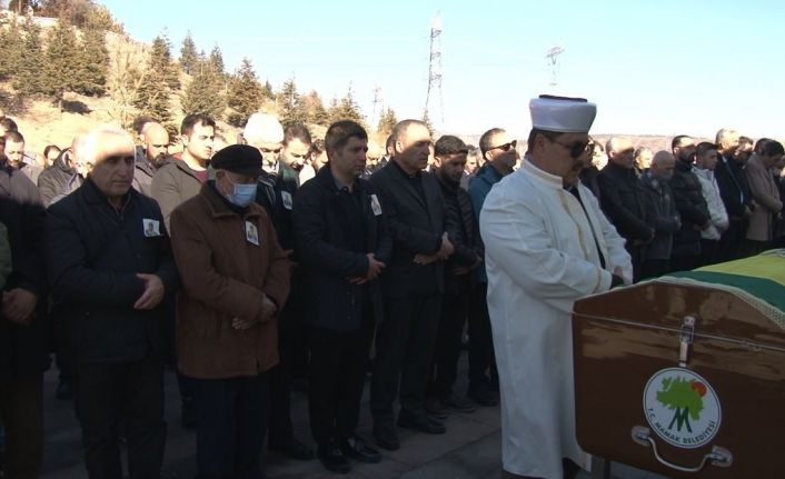 Ankaragücü Basın Sözcüsü Hüseyin Aytekin’in babası Adil Aytekin, son yolculuğuna uğurlandı