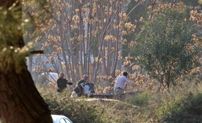 Antalya’da ormanlık alanda kafası ve kolları olmayan erkek cesedi bulundu