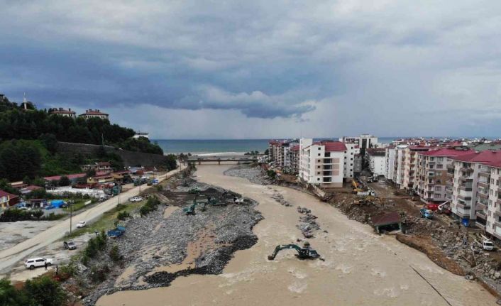 Arhavi sel sonra Kabisre deresi eski ve yeni hali görüntülendi