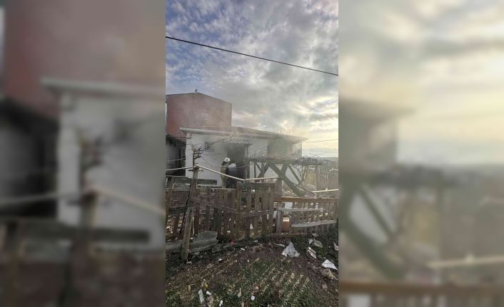 Arnavutköy’de 87 yaşındaki kadının yeni evi anahtarını teslim aldığı gün yandı