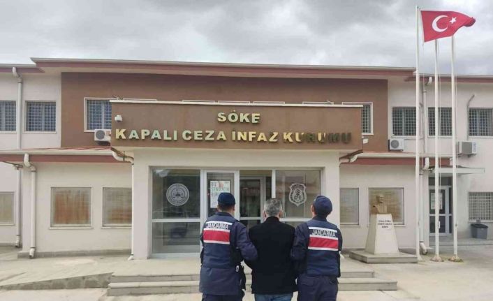 Aydın’ın 3 ilçesinde aranan şahıslar jandarmadan kaçamadı