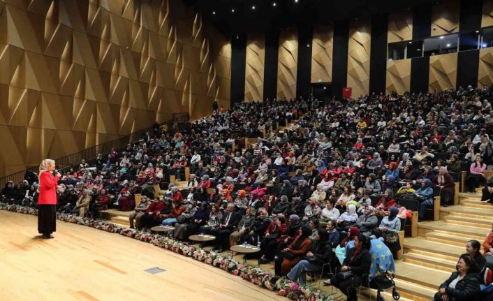 Bağırmayan Anneler’in yazarı kadınlarla buluştu